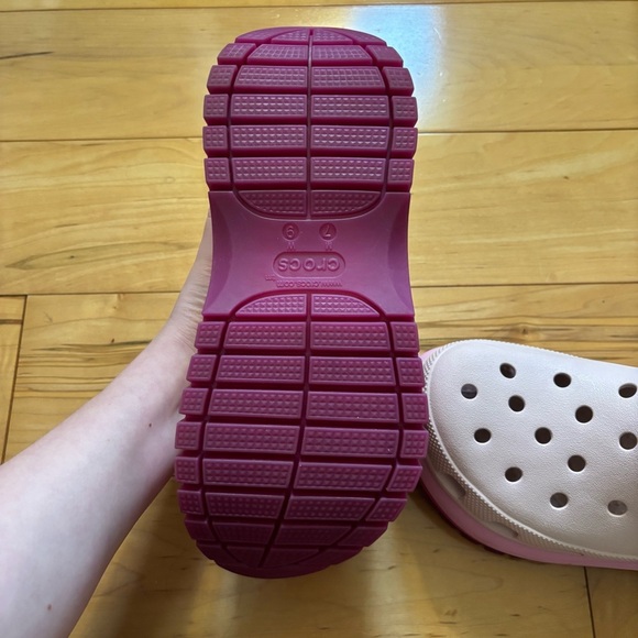 Crocs Mega Crush Clog Womens Size 9 Pink Purple Platform Ankle Sling Flexible - Picture 3 of 9